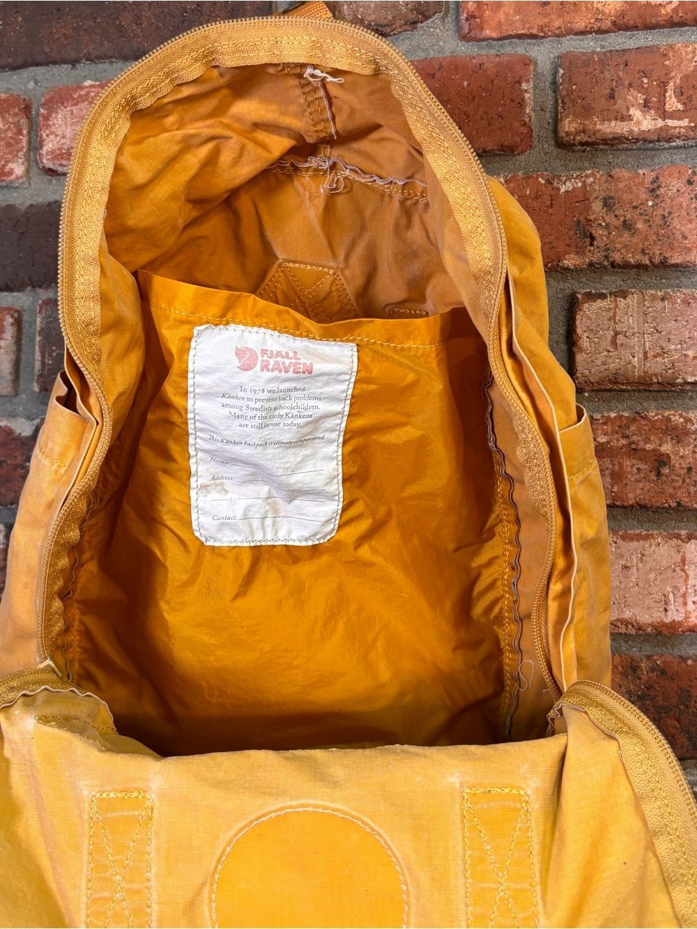 Fjallraven womens Kanken classic backpack yellow Ochre - Picture 5 of 5